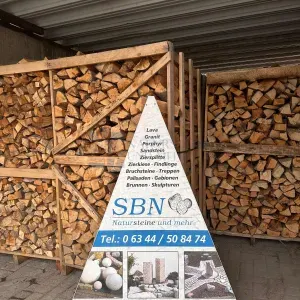 Kaminholz Buche & Eiche 25 / 33 cm – kammergetrocknet < 15 %