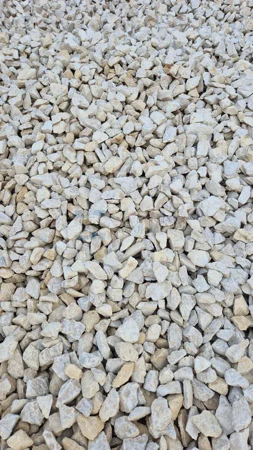 Jura limestone chippings yellow-grey — 22–32 mm