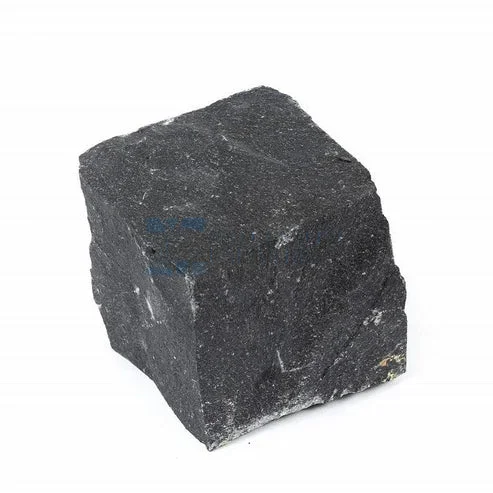 Basalt Mosaikpflaster 4x6x6 cm – schwarz, allseits gespalten, Natursteinpflaster