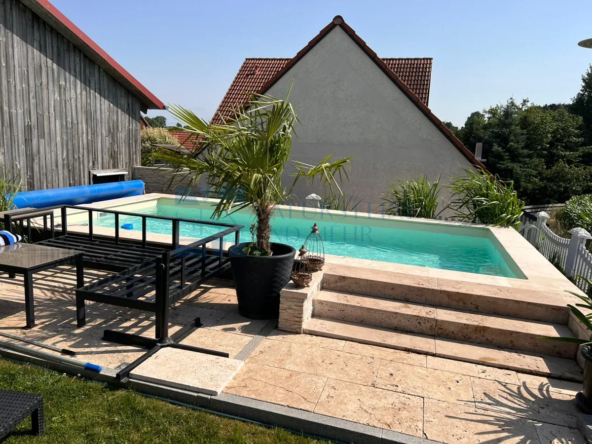 Travertin Blockstufe 120x35x15 cm – Classic Beige, getrommelt, massive Naturstein Gartenstufe