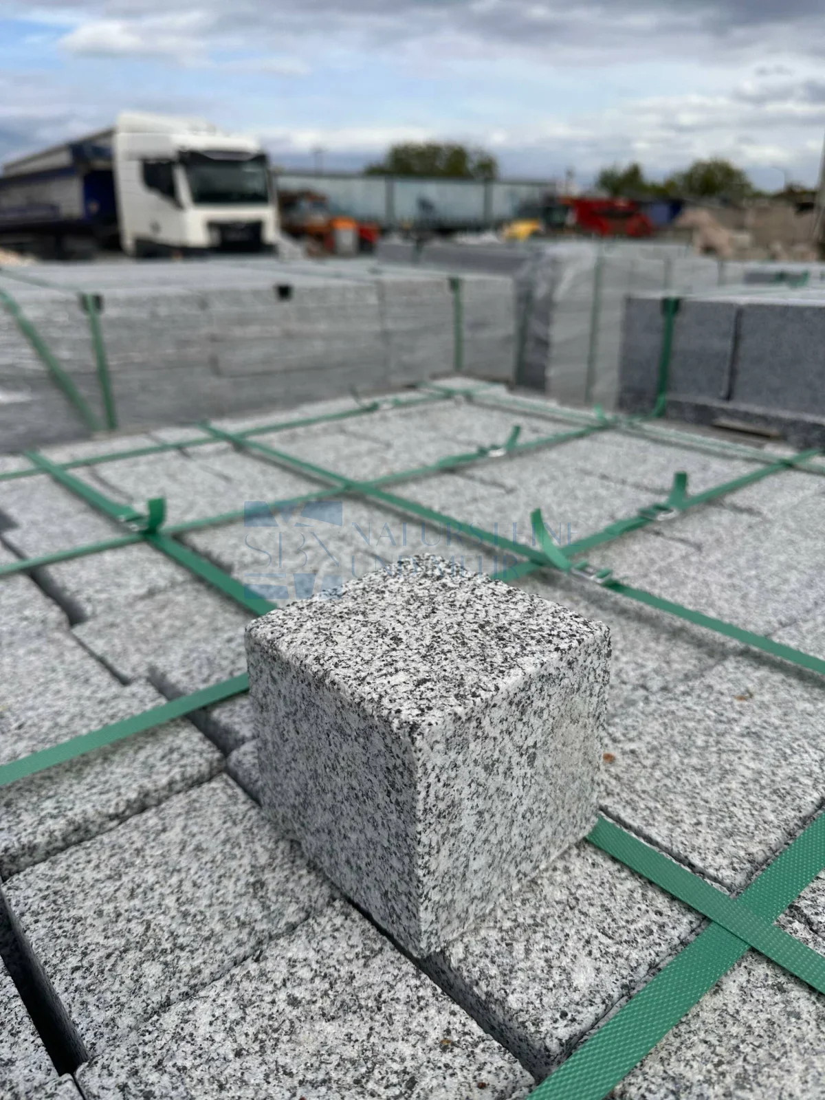 Rostflecken auf Granit: Wie entstehen sie und welche Rolle spielt die Steinqualität?