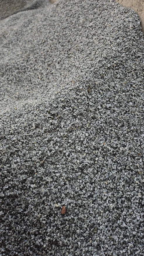Granitsplitt Hellgrau 1–3 mm im Big Bag – Feiner Fugen- & Ziersplitt