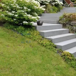 Granit Blockstufe 15x35x100 cm – Grau, feinkörnig, gesägt & sandgestrahlt, Gartenstufe & Treppenstufe - 3