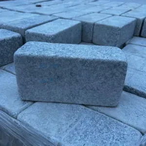 Granit Pflastersteine 8x10x20 cm – Bergama Grau, gesägt & getrommelt, Naturstein Bindersteine - 3