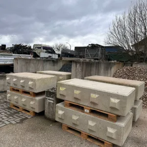 Beton Lego Steine 180×60×60 cm – Schwerer Betonblock für Stützwände & Industrieanlagen - 2