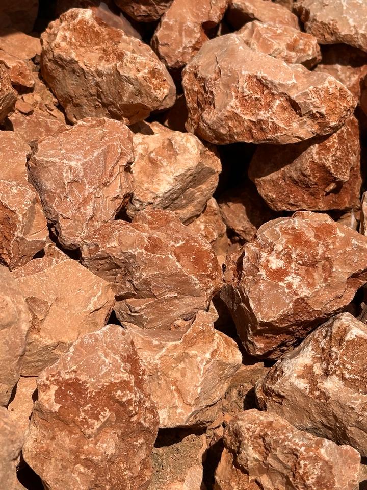 Marmorschroppen Rot 40–120 mm – Gabionensteine - 2