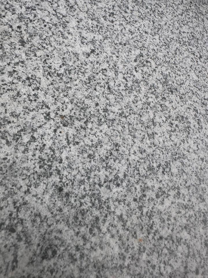 Granit Terrassenplatten 60 × 30 × 5 cm – grau, sandgestrahlt - 3