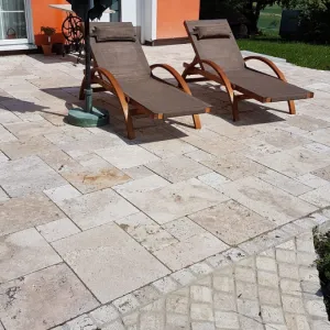 Travertine patio slabs — Roman pattern - 1