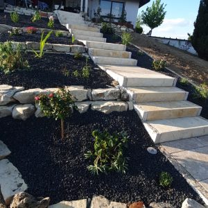 Travertin Assos Blockstufe