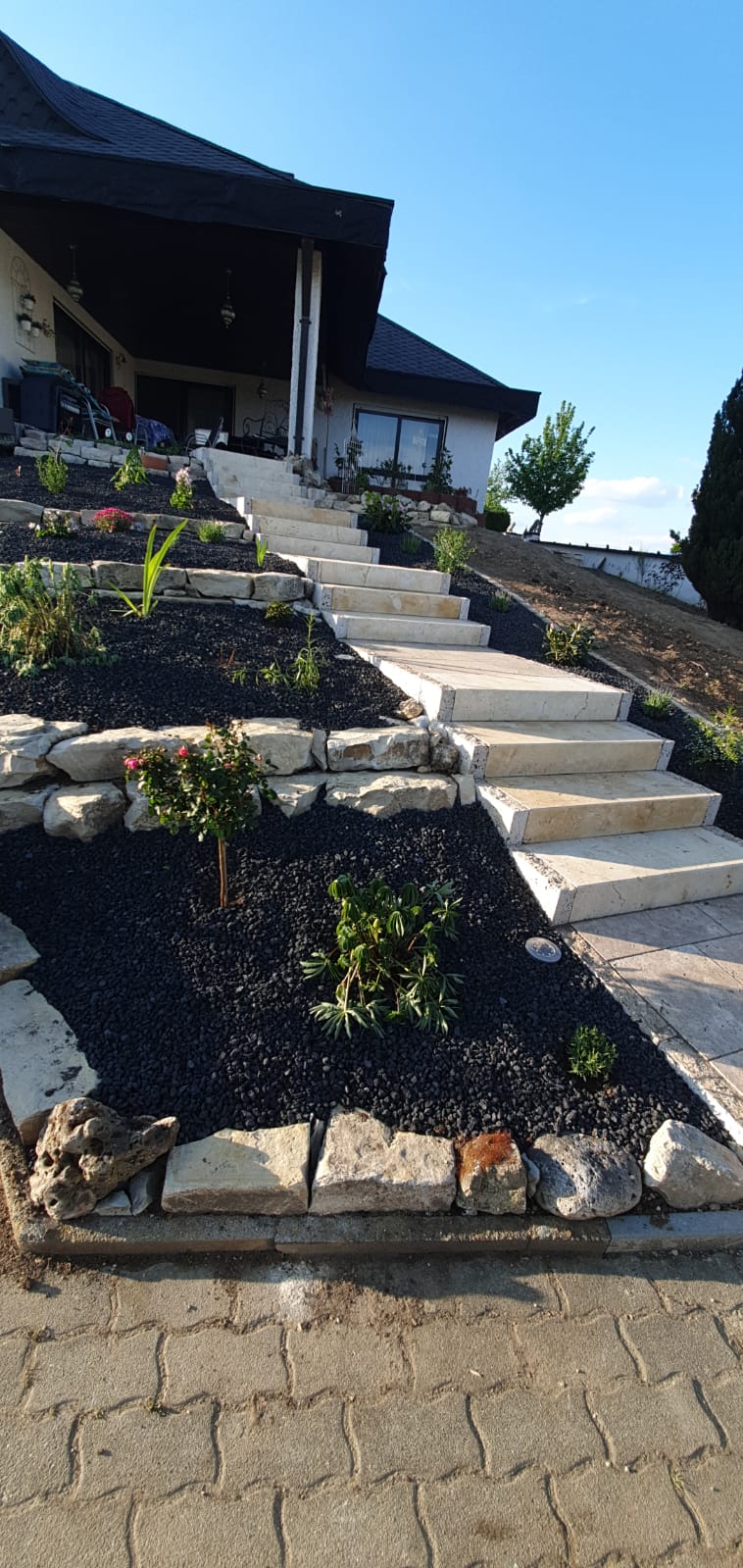 Travertin Assos Blockstufe