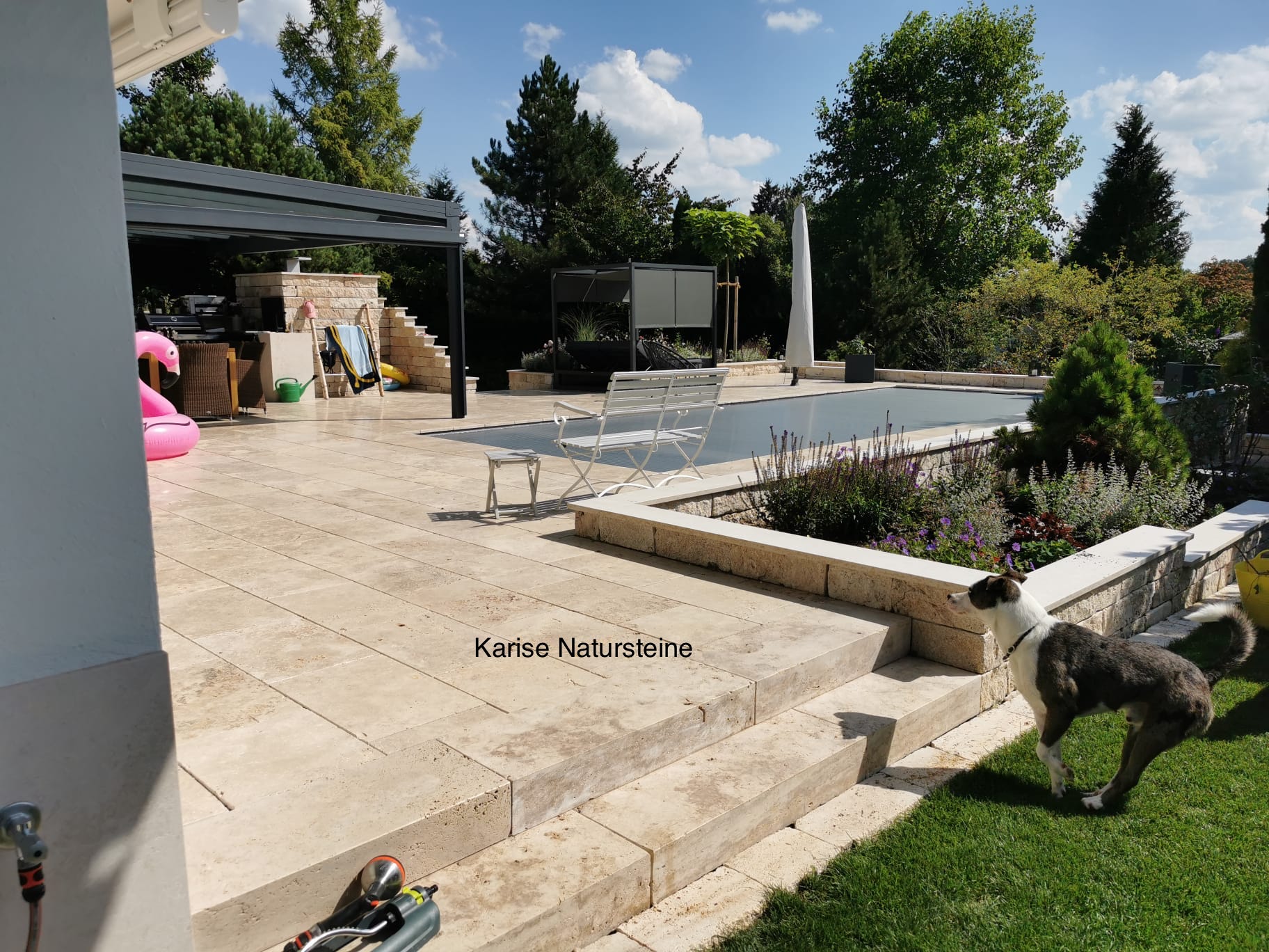 Travertin Assos Blockstufe