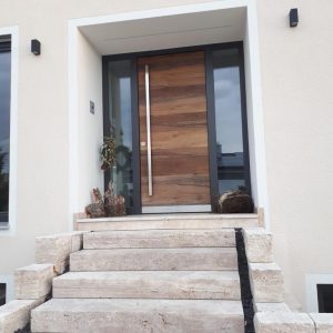 Travertin Assos Blockstufe