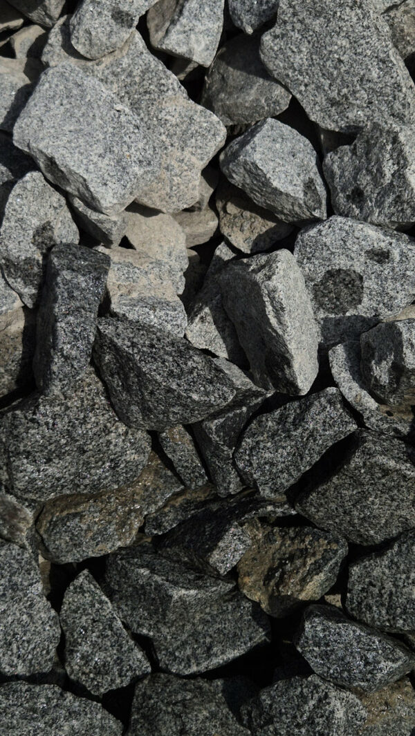 Granitschroppen feinkörnig | 60mm - 150mm | Hellgrau