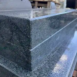 Granit Dunkelgrau Randsteine