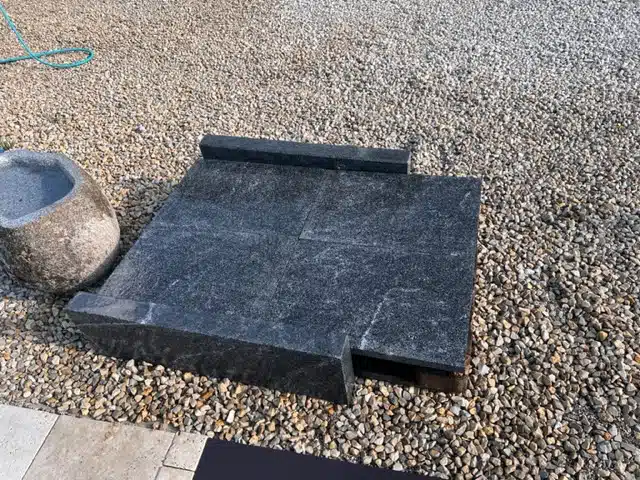 Granit Dunkelgrau Anthrazit  Terrassenplatten