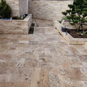Travertin Naturel Terrassenplatten