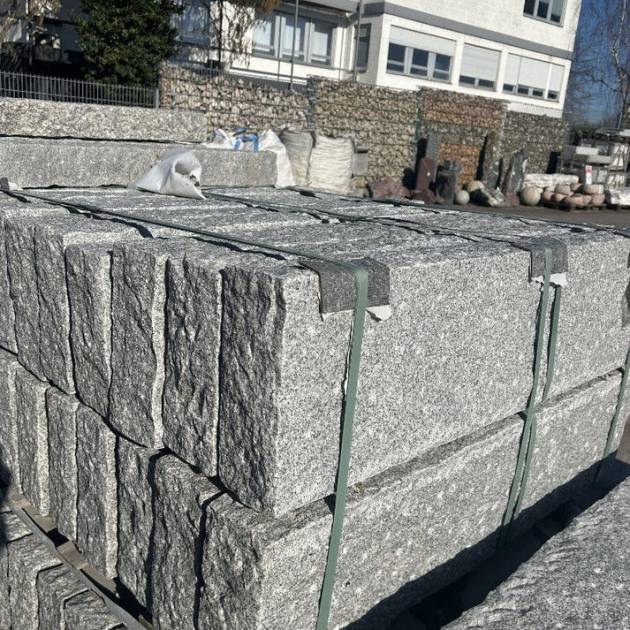 Randsteine aus Granit | allseits gestockt