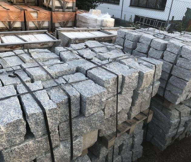 Mauersteine aus Granit | allseits gespalten | 10x20x40 | pro Palette (2,2 qm)