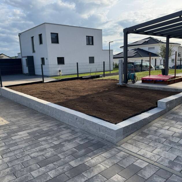 Granit Mauersteine 15×20×40 cm – feinkörnig, gesägt & sichtseitig naturgespalten