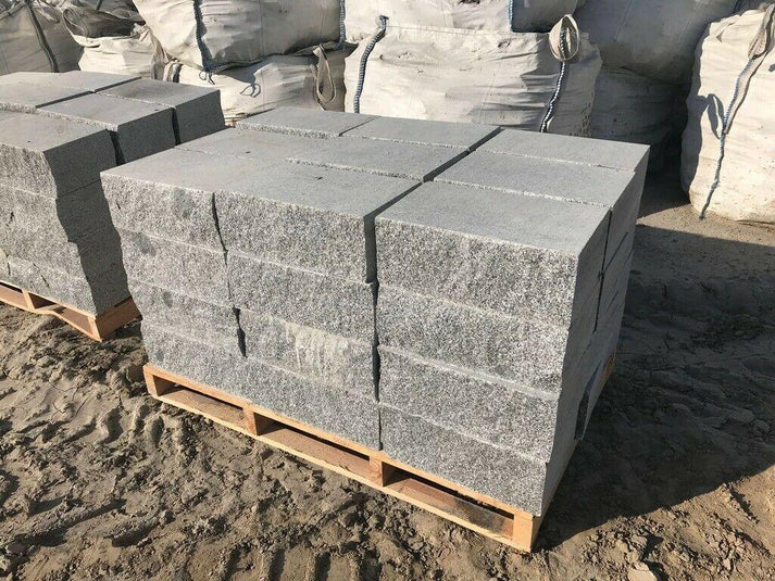 Mauersteine aus Granit | Stoß und Lagerfugen gesägt | 15x20x40