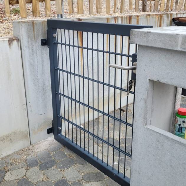 Garten- und Hofschiebetore