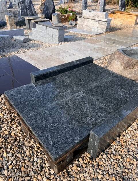 Granit Dunkelgrau Anthrazit  Terrassenplatten