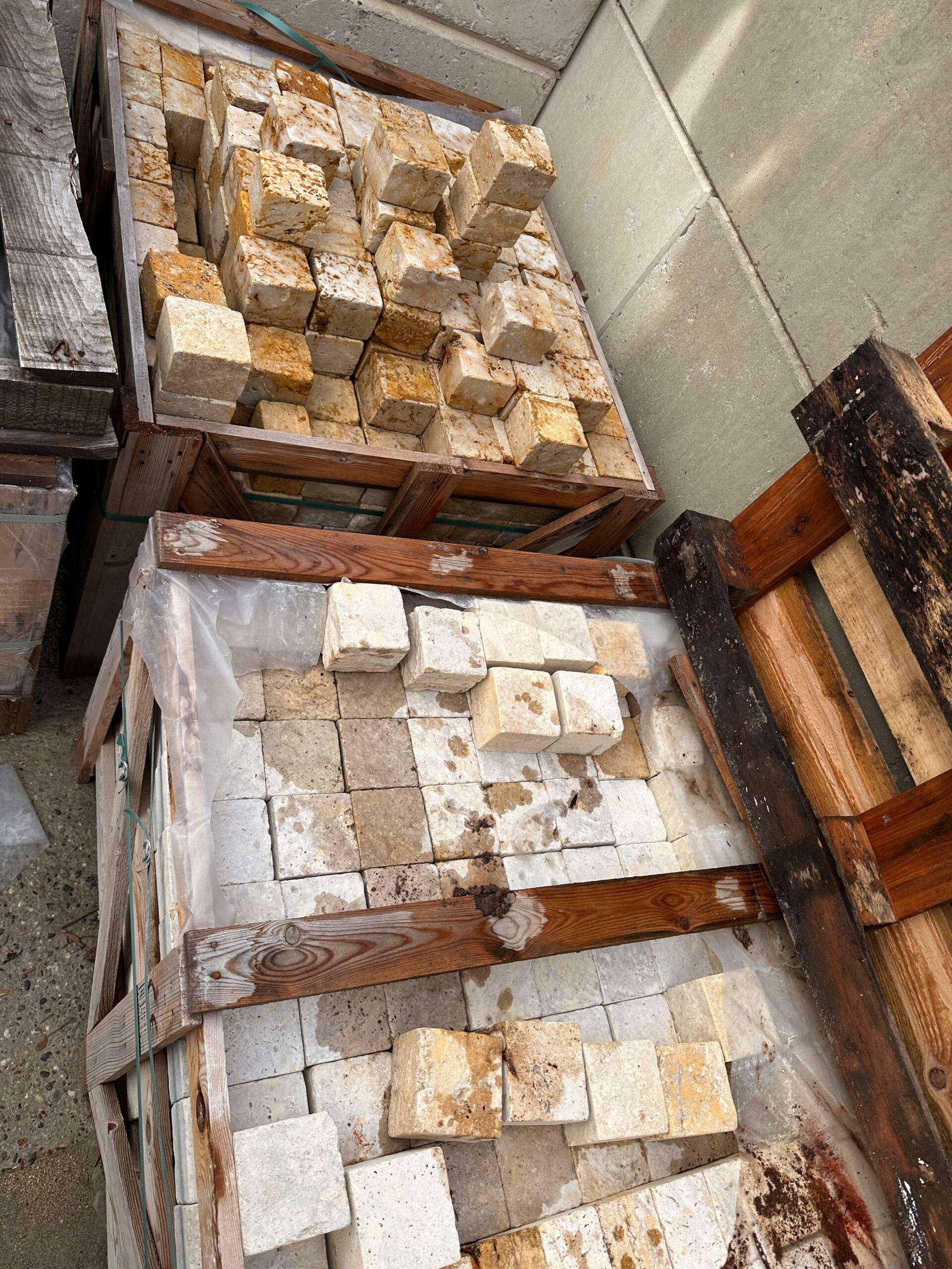 Travertin Classic Pflastersteine 10×10×7,5 cm – getrommelt | mediterrane Natursteinoptik – Bild 5