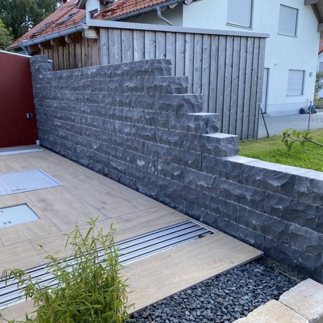 Basalt Mauersteine 15x20x40cm