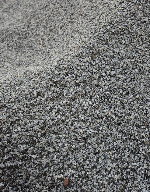 Granitsplitt | Hellgrau | Feinkörnig | 1-3mm