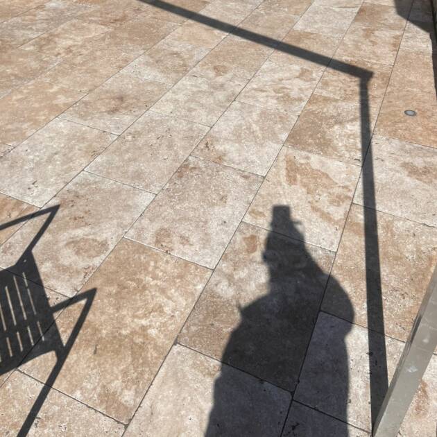 Travertin Classic Terrassenplatten 61×40,6×3 cm – getrommelt, hell sortiert