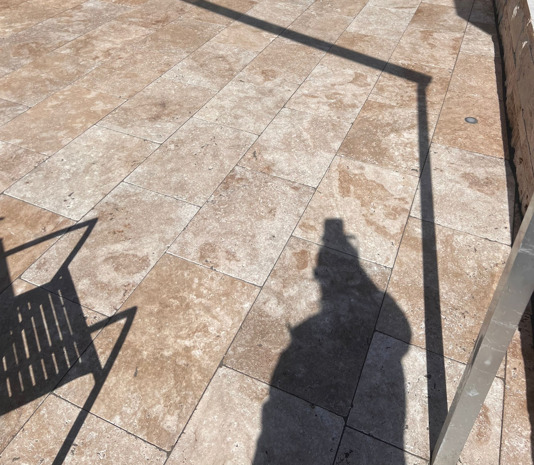 Travertin Classic Terrassenplatten 61×40,6×3 cm – getrommelt, hell sortiert