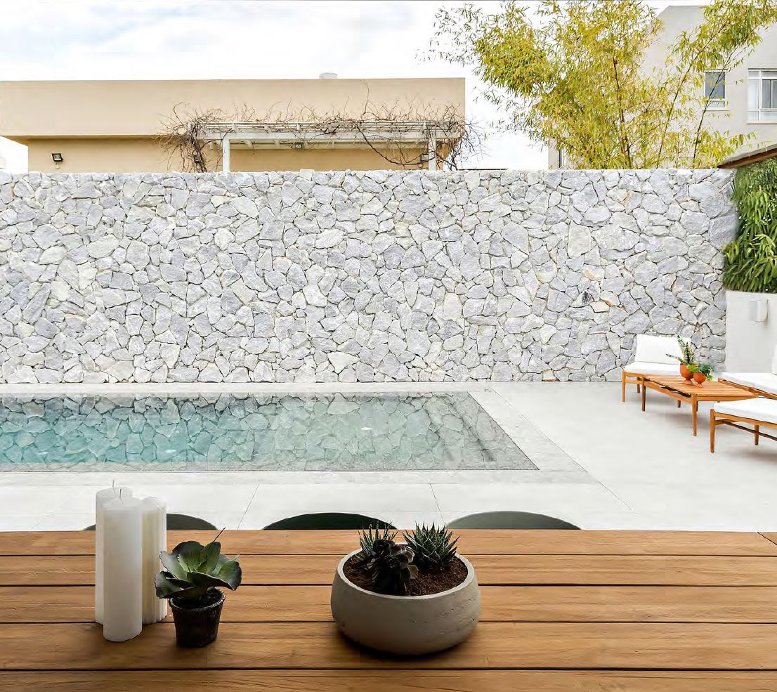 Travertin Wandverblender Silver – polygonal, 2–4 cm, Naturstein Bruchsteinoptik